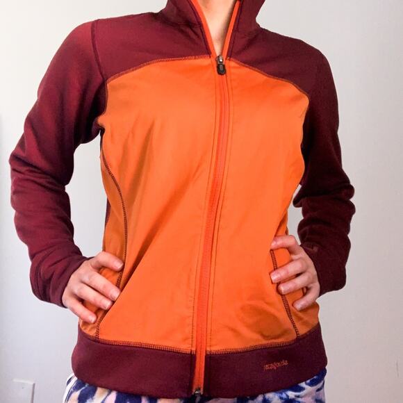 Patagonia Orange and Red Zip Up Jacket - Picture 4 of 14